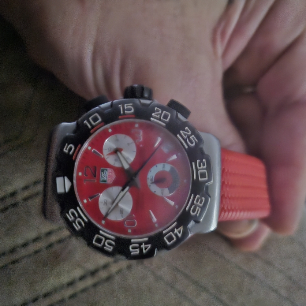 TAG HEUER